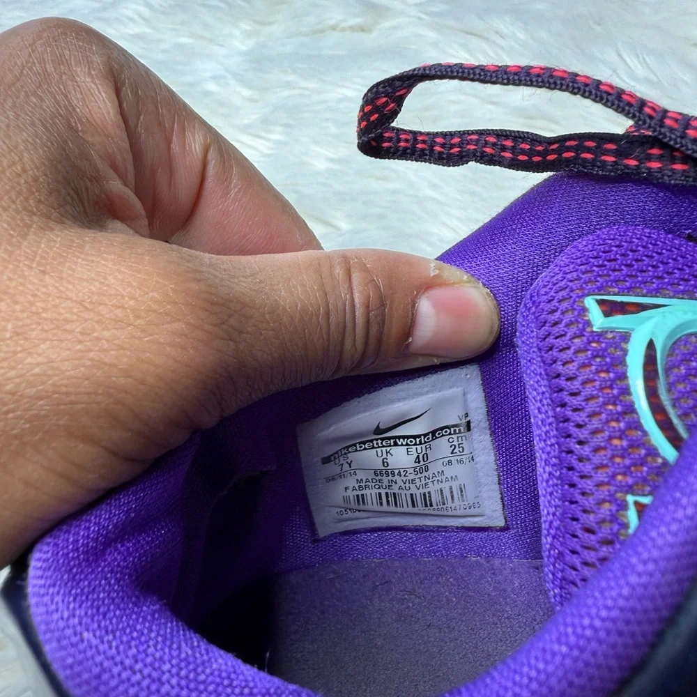 Nike KD 7 Lightning 534 Flight Sneakers Purple Youth Boys Size 7Y Athletic Kevin